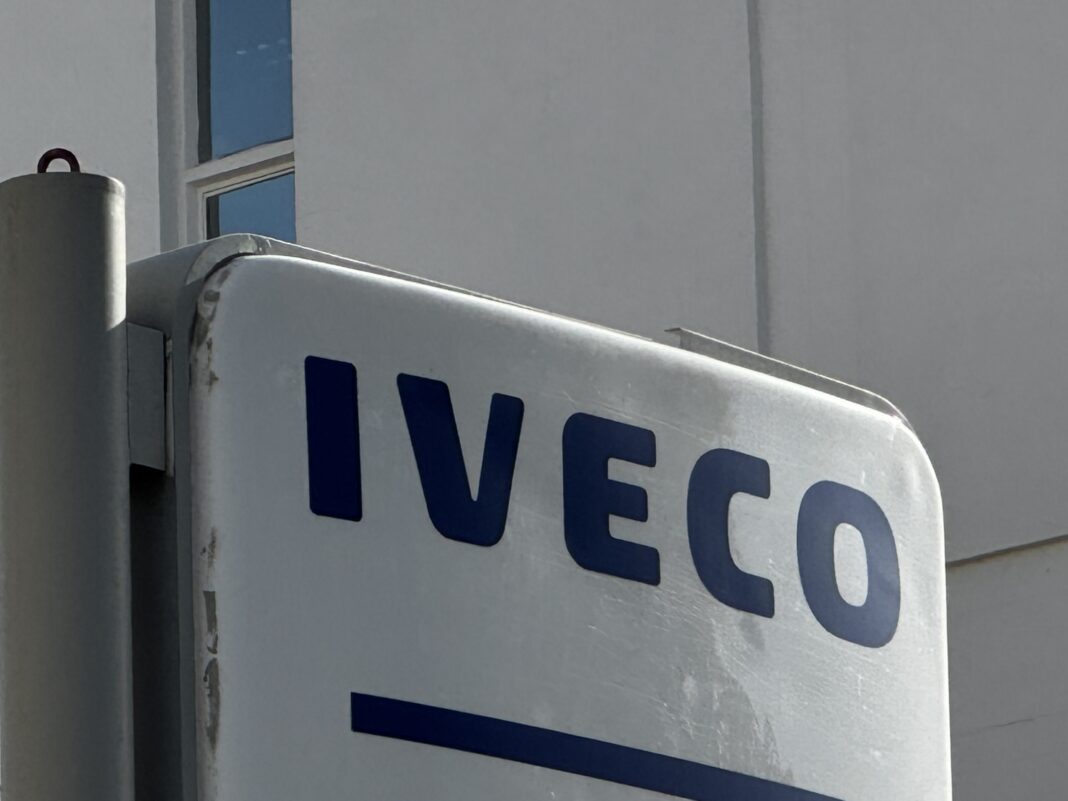 Iveco-Tata: Vendita Entro Giugno 2026. Ecco i Punti Più Critici