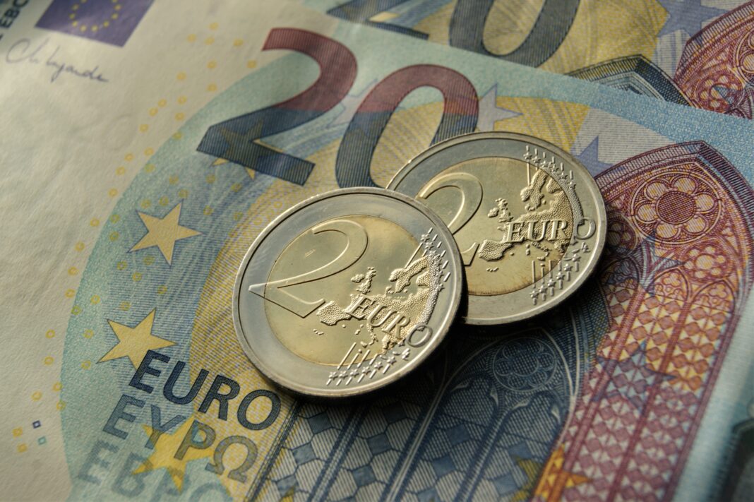 Reddito di cittadinanza, le Regioni preparano il ritorno per gli “occupabili” tra 18 e 59 anni