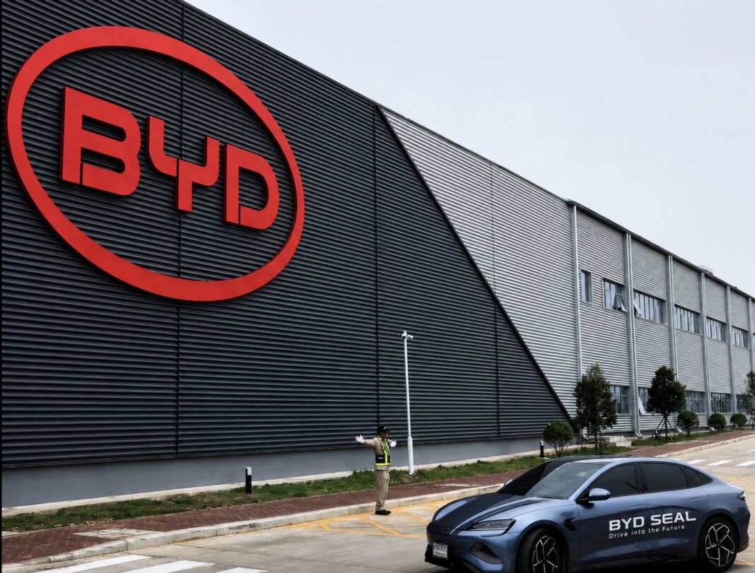Automotive, la cinese BYD punta ad investire in Italia. Opportunità o Rischio?